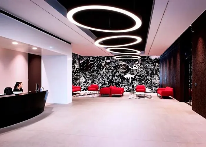 Stylish Getaway In Prime Bratislava Location - By The Danube And Old Town