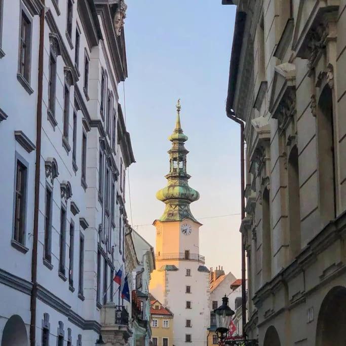 Appartamento Stylish Getaway In Prime Location - By The Danube And Old Town *